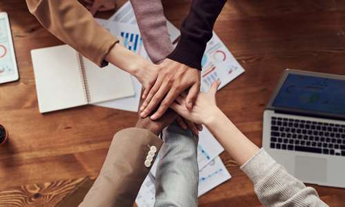 Dlaczego zależy nam, aby nasi sojusznicy byli naszymi najsurowszymi krytykami